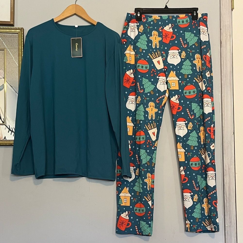 NWT Super Soft Long Sleeve Pajama Set with Pants Size XL Christmas Santa Print